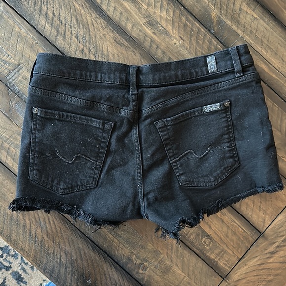 7 For All Mankind Black Cutoff Jean Shorts Size 29 - Picture 2 of 3